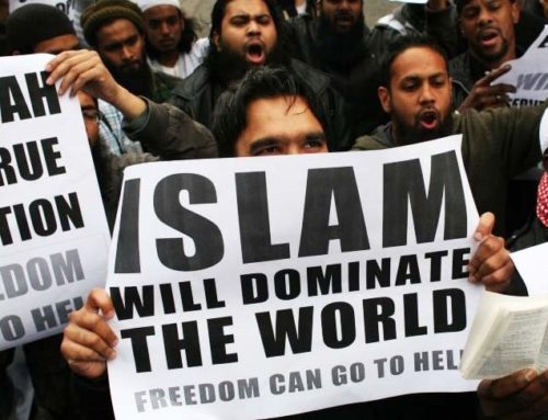 RELIGIONE DI PACE? L’ISLAM SI IMPONE CON LA VIOLENZA